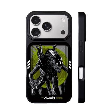 Alien Xenomorph green moon background ALIEN Japanese text Phone Case