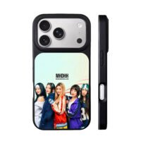 NewJeans kpop 5 girls group photo iPhone 17 Pro Max Black Case